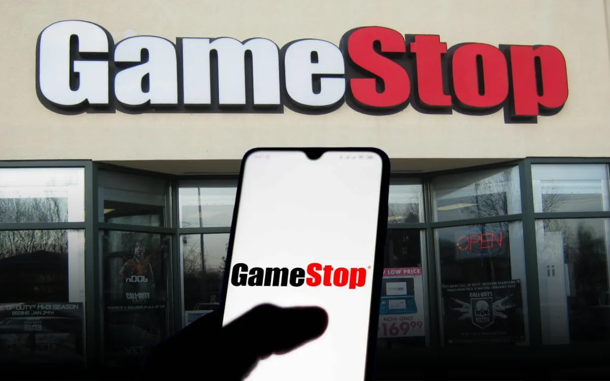 retail investors flock to buy gamestop